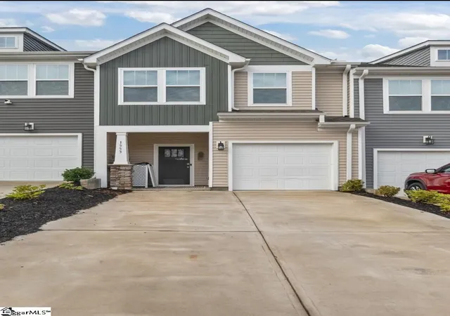 Photo 2 of Townhouse for sale at 1553 Rivermeade Dr, Moore, SC 29369 | MLS# 1595990 | Listing updated on 2026-08-17
