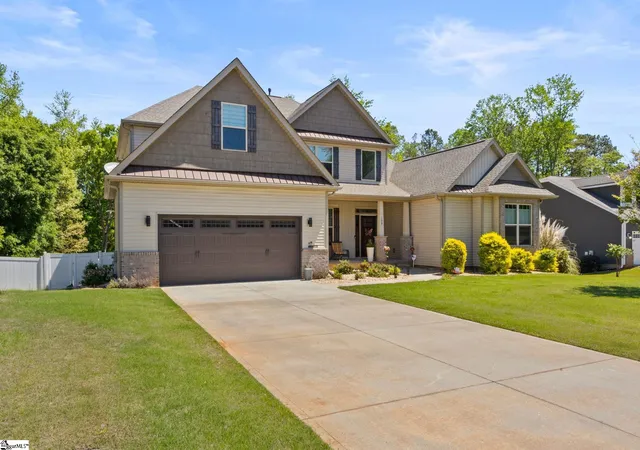 Photo 1 of Single family home for sale at 109 Fitzwilliam Pl, Piedmont, SC 29673 | MLS# 1600235 | Listing updated on 2026-09-17