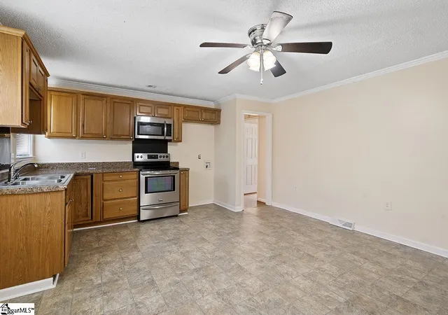 Photo 3 of Single family home for sale at 107 Grove St, Clinton, SC 29325 | MLS# 1597483 | Listing updated on 2026-07-11
