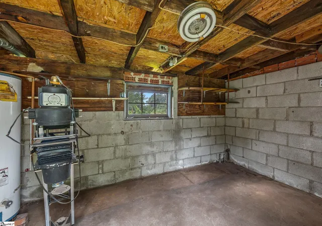 Photo 34 of Single family home for sale at 33 Lawrence St, Lyman, SC 29365 | MLS# 1600417 | Listing updated on 2026-08-11