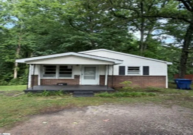Homes for sale in Woodruff, SC | 729 W Georgia St, Woodruff, SC 29388 | MLS# 1593716