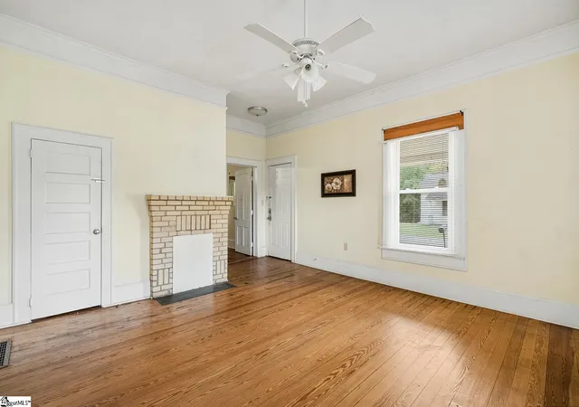 Photo 3 of Single family home for sale at 13 N Prince St, Anderson, SC 29624 | MLS# 1599843 | Listing updated on 2026-08-05