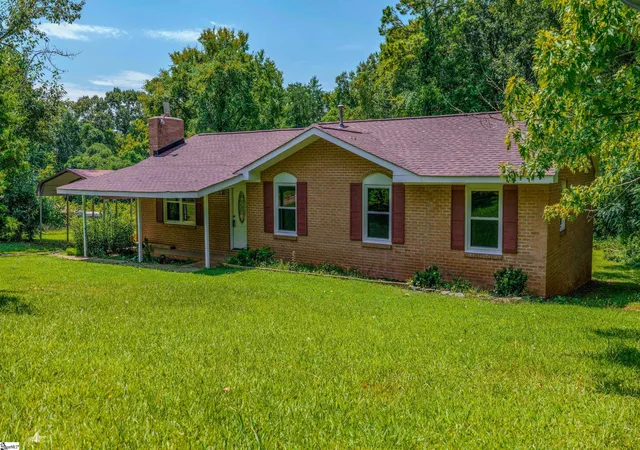 1st image of 2428 Mt Lebanon Rd, Buffalo, SC 29321 | MLS# 1600919