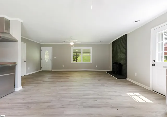 Photo 4 of Single family home for sale at 2428 Mt Lebanon Rd, Buffalo, SC 29321 | MLS# 1600919 | Listing updated on 2026-08-14