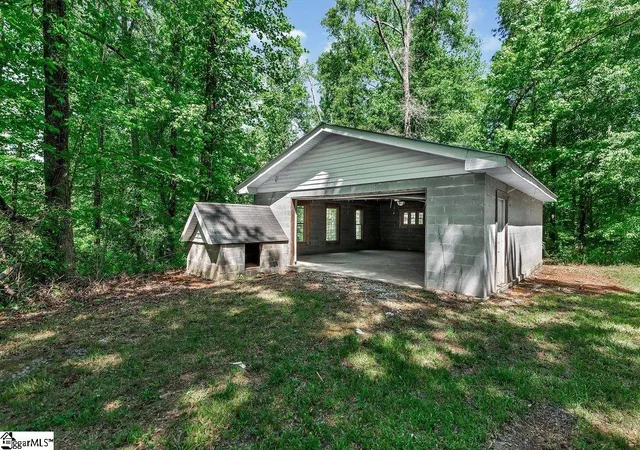Homes for sale in Seneca, SC | 510 Return Church Rd, Seneca, SC 29678 | MLS# 1590687