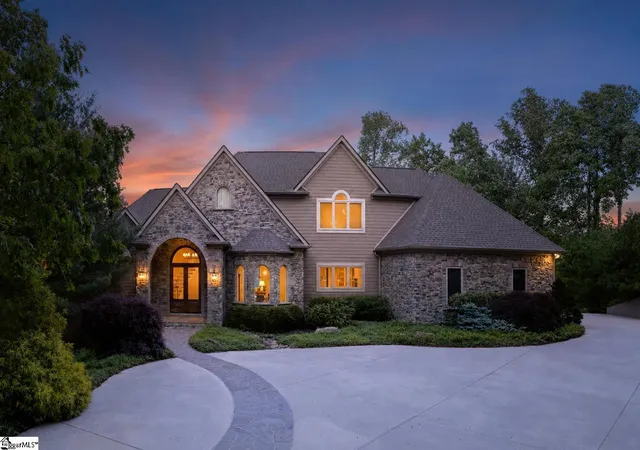 Photo 1 of Single family home for sale at 39 The Cliffs Pkwy, Landrum, SC 29356 | MLS# 1590267 | Listing updated on 2026-09-18
