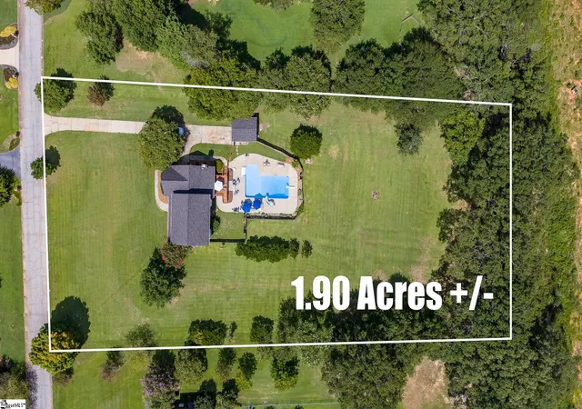 Photo 3 of Single family home for sale at 104 Knoll Creek Dr, Simpsonville, SC 29680 | MLS# 1601986 | Listing updated on 2026-09-04