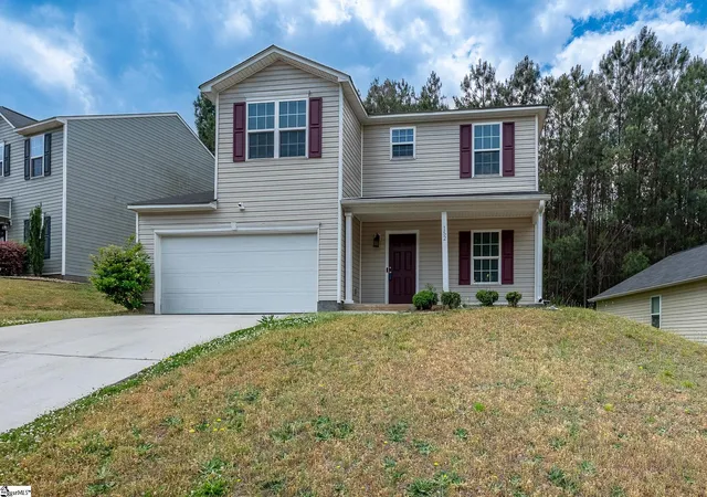 Photo 2 of Single family home for sale at 152 Evvalane Dr, Spartanburg, SC 29302 | MLS# 1589648 | Listing updated on 2026-08-11