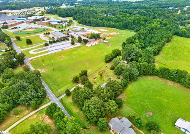 3rd image of 216 Roper Rd, Piedmont, SC 29673 | MLS# 1602008