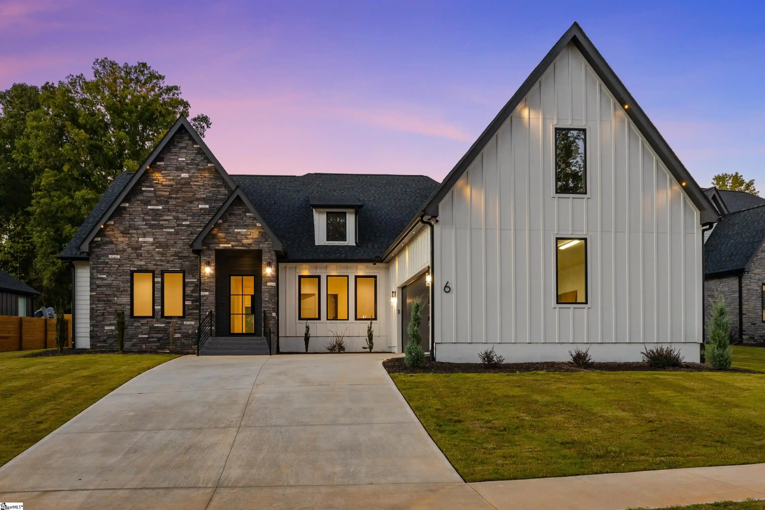 Photo 1 of Single family home for sale at 6 Aetna Springs Ct, Taylors, SC 29687 | MLS# 1606275 | Listing updated on 2026-10-14