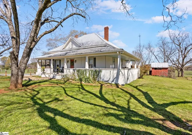 Homes for sale in Pelzer, SC | 108 Main St, Pelzer, SC 29669 | MLS# 1585687