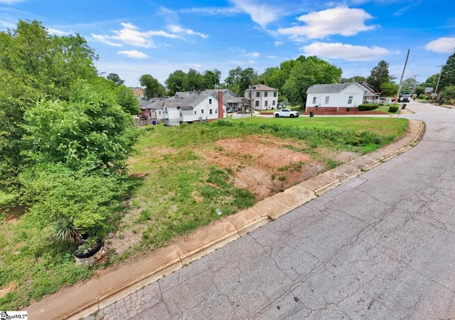 1st image of 304 Sullivan St, Greenville, SC 29605 | MLS# 1574577