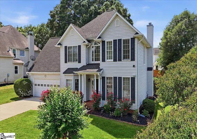 Photo 3 of Single family home for sale at 105 Rosebank Wy, Greenville, SC 29615 | MLS# 1600846 | Listing updated on 2026-09-08