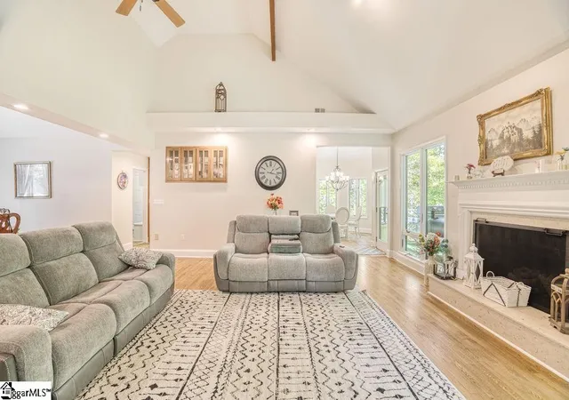 Photo 3 of Single family home for sale at 228 Murifield Dr, Spartanburg, SC 29306 | MLS# 1592724 | Listing updated on 2026-08-28