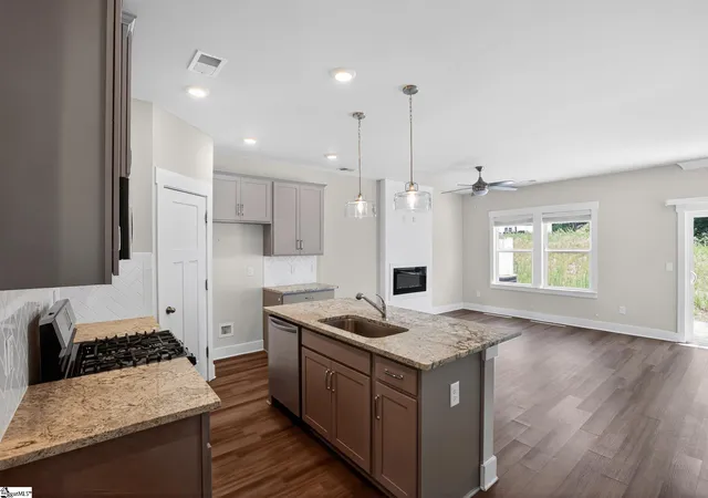 Photo 3 of Townhouse for sale at 111 Grey Oak Trl, Greer, SC 29650 | MLS# 1593885 | Listing updated on 2026-09-17
