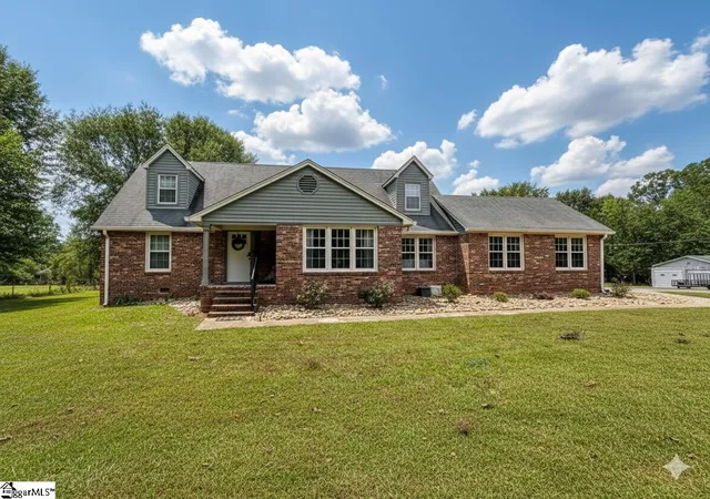Photo 3 of Single family home for sale at 859 Cooper Bridge Rd, Fountain Inn, SC 29644 | MLS# 1574527 | Listing updated on 2026-09-08