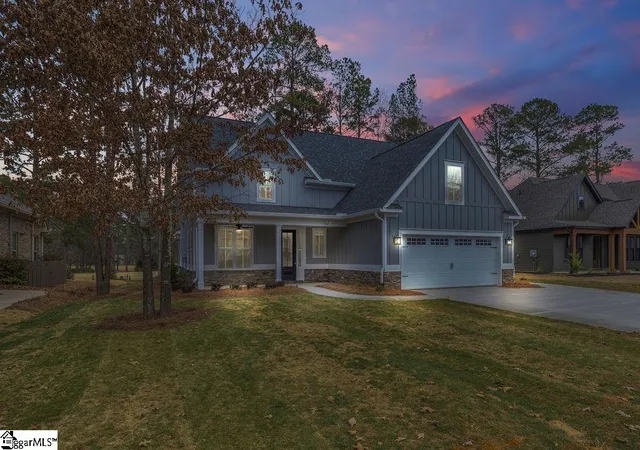 Homes for sale in Ninety Six, SC | 203 E Gunnery Ct, Ninety Six, SC 29666 | MLS# 1582406