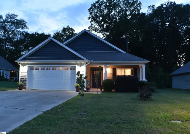 Homes for sale in Lyman, SC | 205 Tesla Ct, Lyman, SC 29365 | MLS# 1596506