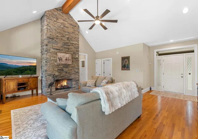 Photo 3 of Single family home for sale at 1 Northstar Ln, Landrum, SC 29356 | MLS# 1600872 | Listing updated on 2026-09-18