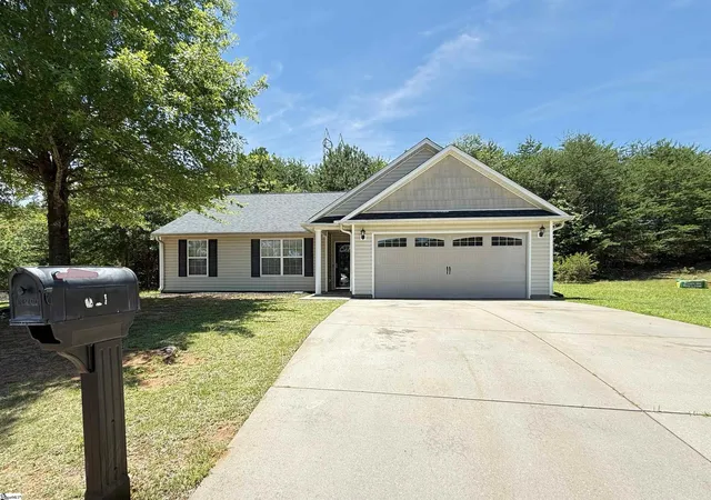 Homes for sale in Duncan, SC | 621 Chloe Faith Ct, Duncan, SC 29334 | MLS# 1596345