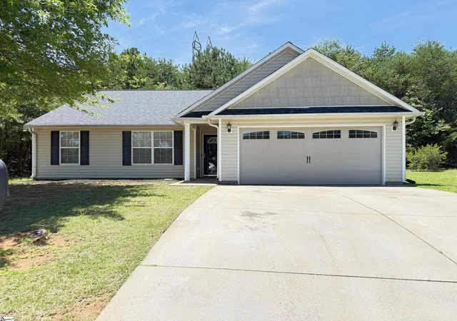 Homes for sale in Duncan, SC | 621 Chloe Faith Ct, Duncan, SC 29334 | MLS# 1596345