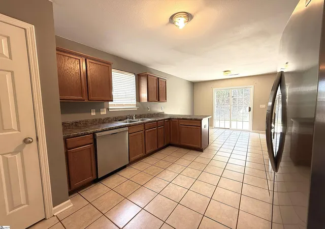 Photo 5 of Single family home for sale at 621 Chloe Faith Ct, Duncan, SC 29334 | MLS# 1596345 | Listing updated on 2026-08-13