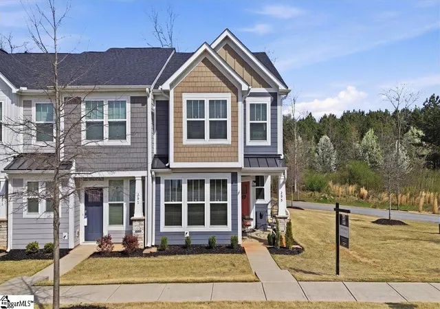 Homes for sale in Spartanburg, SC | 299 Dalmatian Dr, Spartanburg, SC 29307 | MLS# 1584521