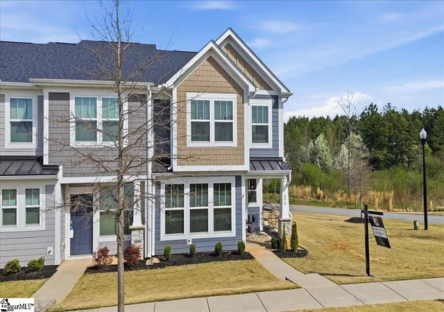 Homes for sale in Spartanburg, SC | 299 Dalmatian Dr, Spartanburg, SC 29307 | MLS# 1584521