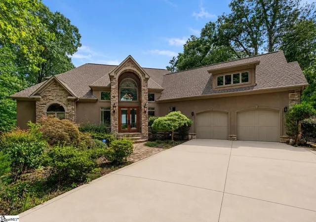 Photo 2 of Single family home for sale at 114 High Rock Ridge Dr, Landrum, SC 29356 | MLS# 1600658 | Listing updated on 2026-08-13