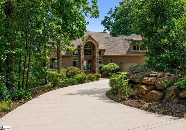 Photo 3 of Single family home for sale at 114 High Rock Ridge Dr, Landrum, SC 29356 | MLS# 1600658 | Listing updated on 2026-08-13