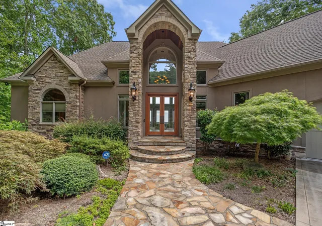 Photo 3 of Single family home for sale at 114 High Rock Ridge Dr, Landrum, SC 29356 | MLS# 1600658 | Listing updated on 2026-09-18