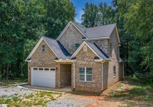 Photo 3 of Single family home for sale at 110 Alder Ct, Liberty, SC 29657 | MLS# 1600641 | Listing updated on 2026-09-03