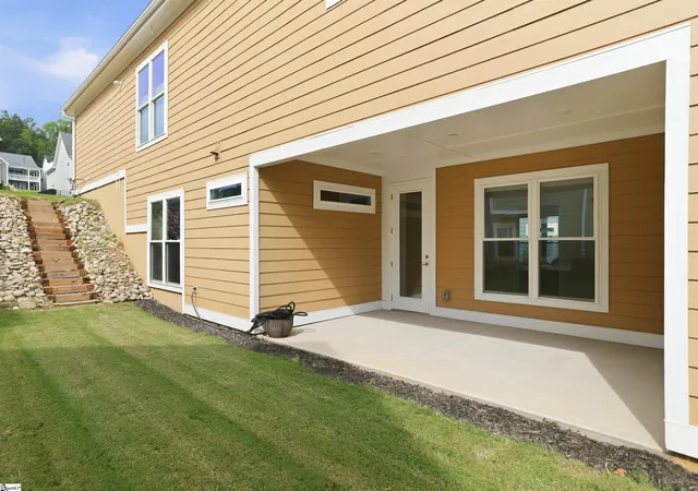 Photo 2 of Single family home for sale at 528 Coolwater Dr, Taylors, SC 29687 | MLS# 1599316 | Listing updated on 2026-09-10