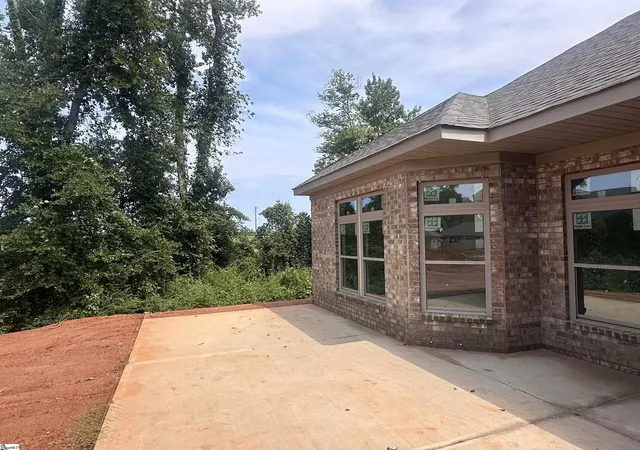 Photo 2 of Single family home for sale at 505 Lifescape Ln, Greer, SC 29650 | MLS# 1588817 | Listing updated on 2026-09-08