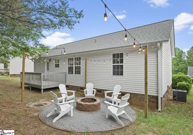 Photo 3 of Single family home for sale at 141 Brookwood Creek Dr, Landrum, SC 29356 | MLS# 1591436 | Listing updated on 2026-09-27