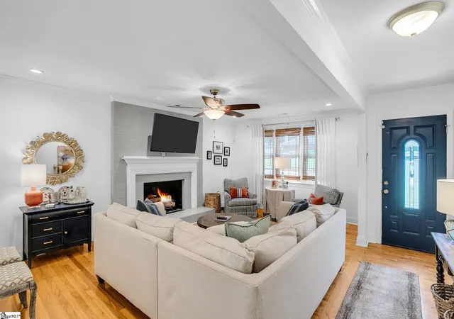 Photo 3 of Single family home for sale at 14 Scarlett St, Greenville, SC 29607 | MLS# 1599966 | Listing updated on 2026-09-16