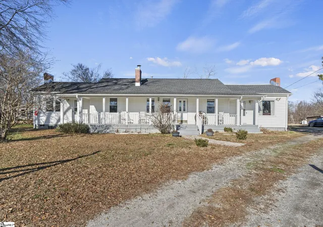 Photo 1 of Single family home for sale at 111 Fairview Church Rd, Fountain Inn, SC 29644 | MLS# 1577751 | Listing updated on 2026-02-24