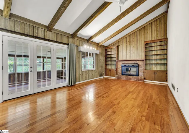 Photo 2 of Single family home for sale at 19 Vicki Cir, Greenville, SC 29615 | MLS# 1600528 | Listing updated on 2026-09-15