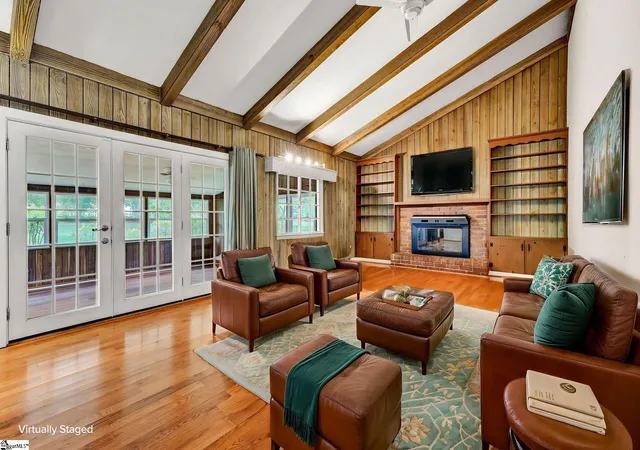 Photo 3 of Single family home for sale at 19 Vicki Cir, Greenville, SC 29615 | MLS# 1600528 | Listing updated on 2026-09-15