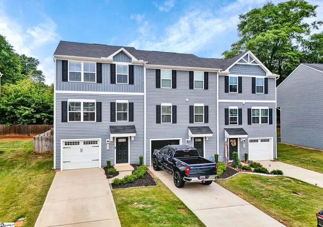 1st image of 221 Brooklane Ct, Easley, SC 29642 | MLS# 1591623