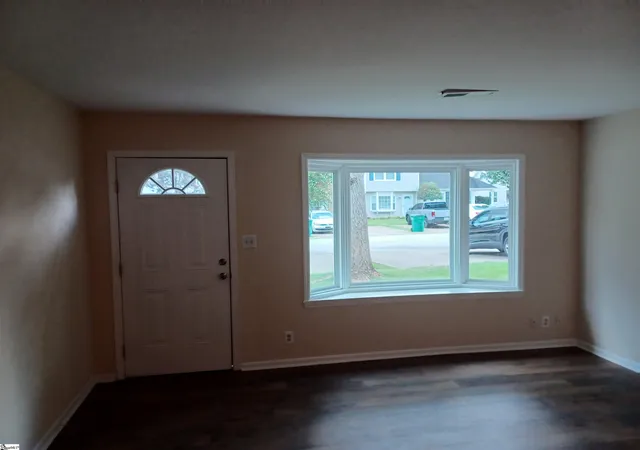 Photo 3 of Townhouse for sale at 16 Townes Ct, Spartanburg, SC 29301 | MLS# 1597934 | Listing updated on 2026-08-06