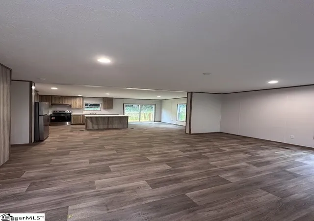 Photo 3 of Manufactured home for sale at 218 Sitton St, Liberty, SC 29657 | MLS# 1598244 | Listing updated on 2026-09-14