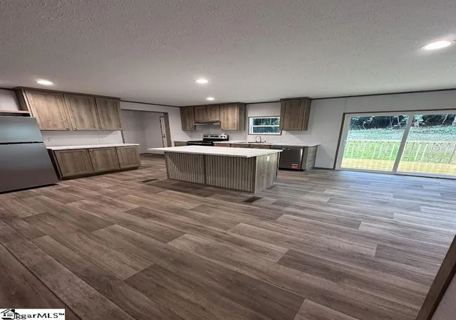 Photo 3 of Manufactured home for sale at 218 Sitton St, Liberty, SC 29657 | MLS# 1598244 | Listing updated on 2026-09-14