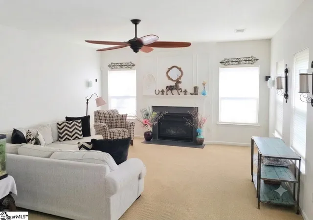 Photo 2 of Single family home for sale at 109 Meadow Rose Dr, Travelers Rest, SC 29690 | MLS# 1597860 | Listing updated on 2026-08-22