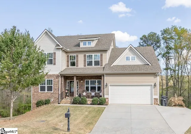 Photo 2 of Single family home for sale at 116 Jones Creek Ct, Anderson, SC 29621 | MLS# 1594050 | Listing updated on 2026-08-02