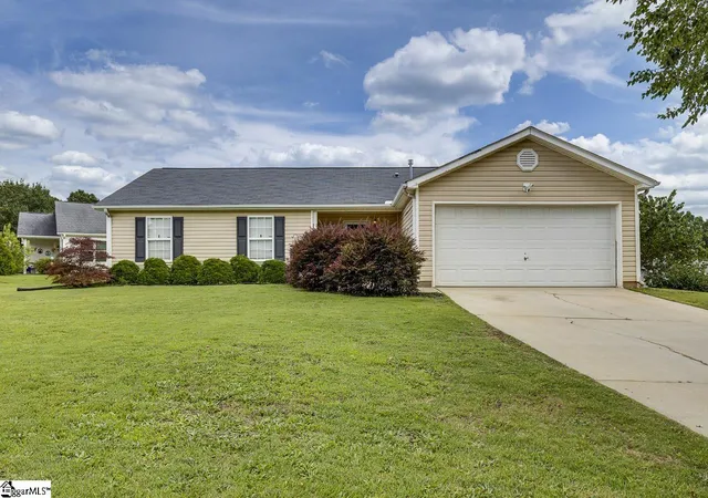 Homes for sale in Anderson, SC | 117 Soren Ln Ln, Anderson, SC 29621 | MLS# 1595929