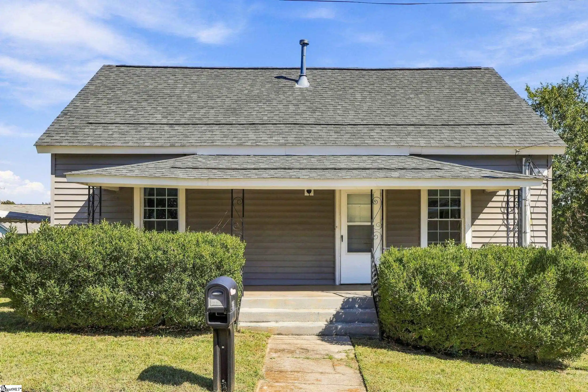 Photo 1 of Sale Pending at 105 S 6th Street, Easley, SC 29640 | MLS# 1606803 | Listing updated on 2026-10-19