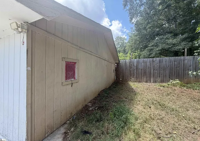 Photo 3 of Single family home for sale at 5 E Oak Hill Ct, Piedmont, SC 29673 | MLS# 1601775 | Listing updated on 2026-09-19
