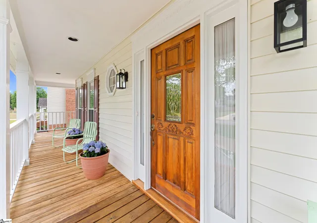 3rd image of 121 Sun Chase Dr, Easley, SC 29642 | MLS# 1590259
