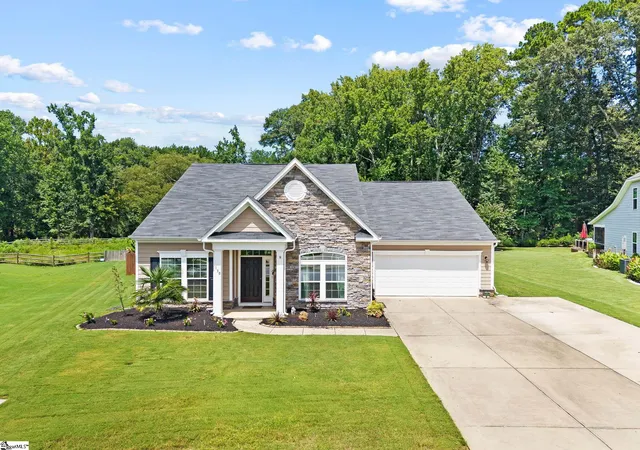 2nd image of 130 Village Vista Dr, Fountain Inn, SC 29644 | MLS# 1601526